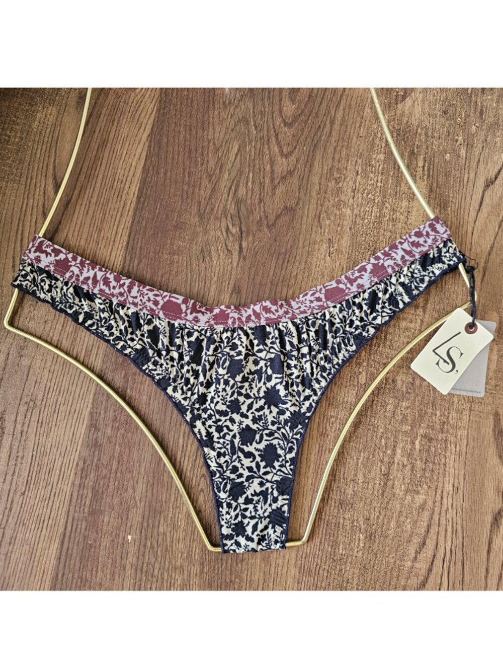 NWT!! Love Stories Ellie Frilly Butterfly Thong, XS, Night